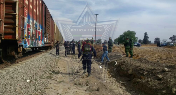 Frustran policías nuevo robo a tren en Huamantla